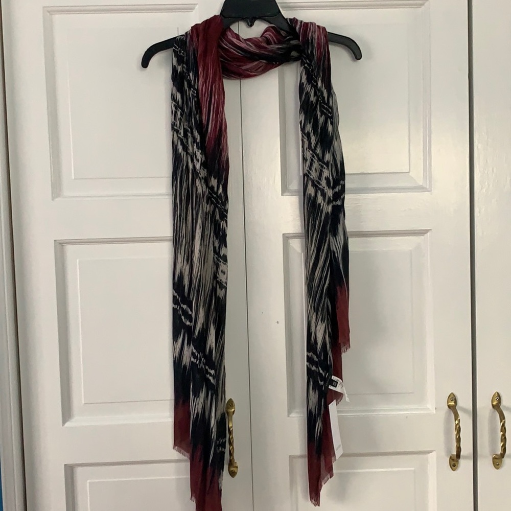Wrap/scarf. Karen Kane. One size. NEW. NWT